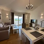 Luxury Zola Lägenhet