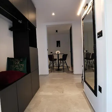 Luxury Zola Apartment *