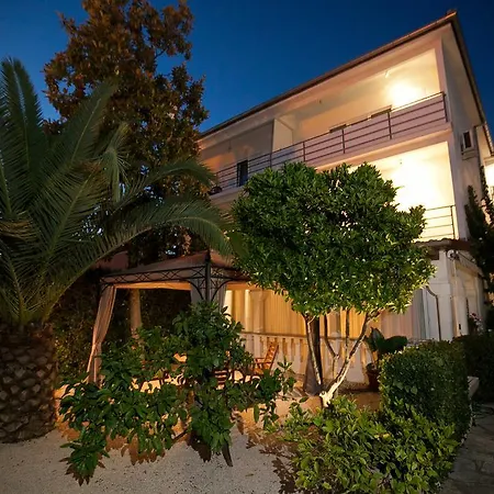 Luxury Zola Ζαντάρ