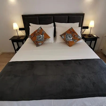 Luxury Zola זאדאר