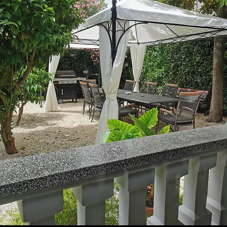 Апартаменти Luxury Zola