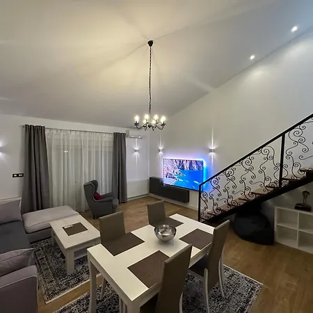Luxury Zola Apartmán *